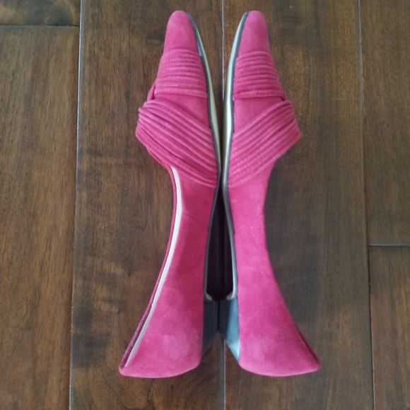 J JILL Pointy Toe Suede Fuchsia Flats - Size 8 - Picture 3 of 8